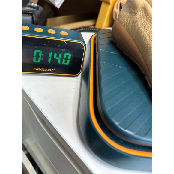 Easy Spirit Abide Loafer WMNS 8 Light Natural Leather Slip-On Comfort Cushioned - Picture 9 of 9